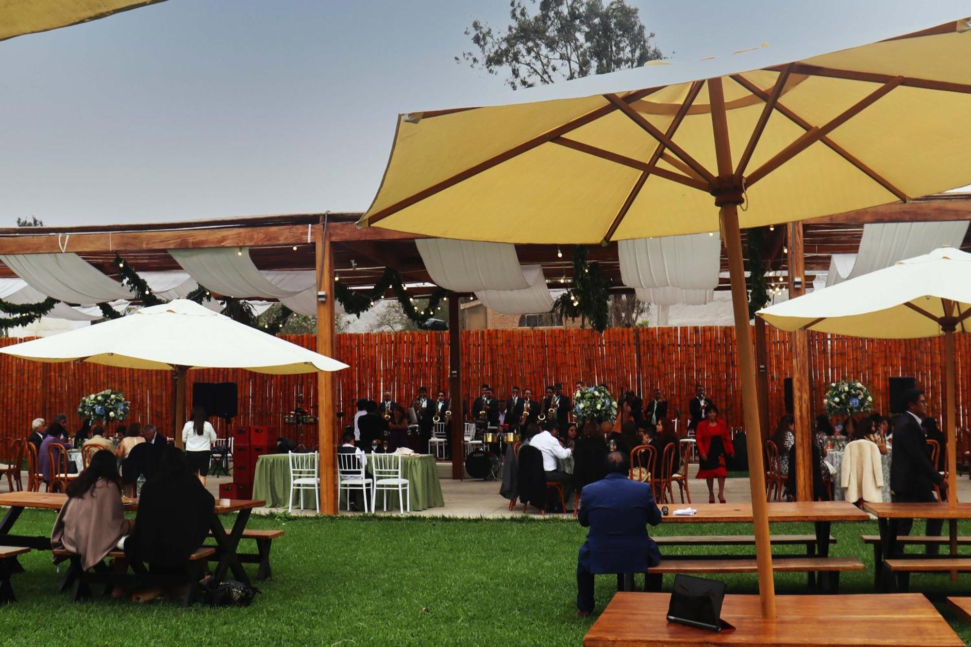 Los Andes - Restaurant & Bungalows سيينيغيلا المظهر الخارجي الصورة